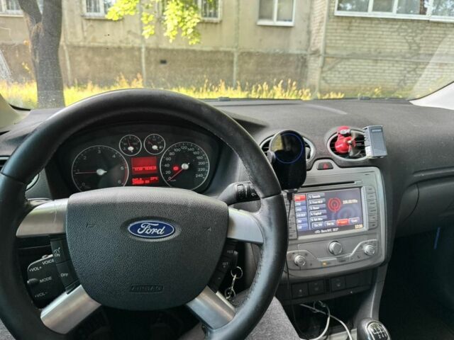 Черный Форд Фокус, объемом двигателя 2 л и пробегом 300 тыс. км за 4500 $, фото 5 на Automoto.ua