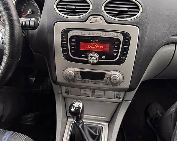 Чорний Форд Фокус, об'ємом двигуна 1.6 л та пробігом 223 тис. км за 4699 $, фото 11 на Automoto.ua