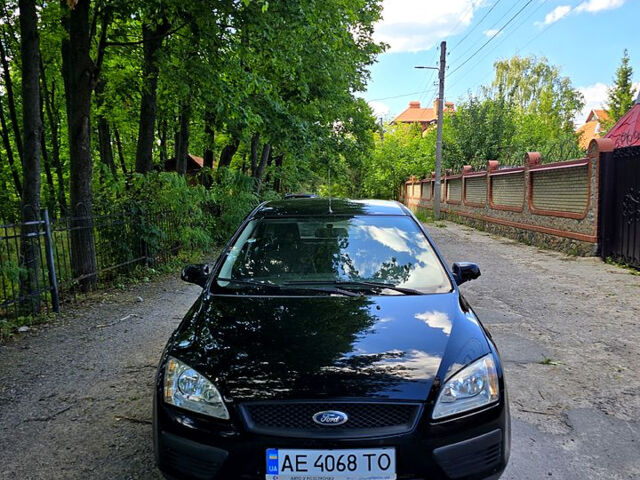 Чорний Форд Фокус, об'ємом двигуна 1.6 л та пробігом 300 тис. км за 3500 $, фото 1 на Automoto.ua