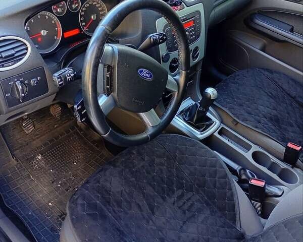 Черный Форд Фокус, объемом двигателя 0 л и пробегом 220 тыс. км за 5100 $, фото 7 на Automoto.ua