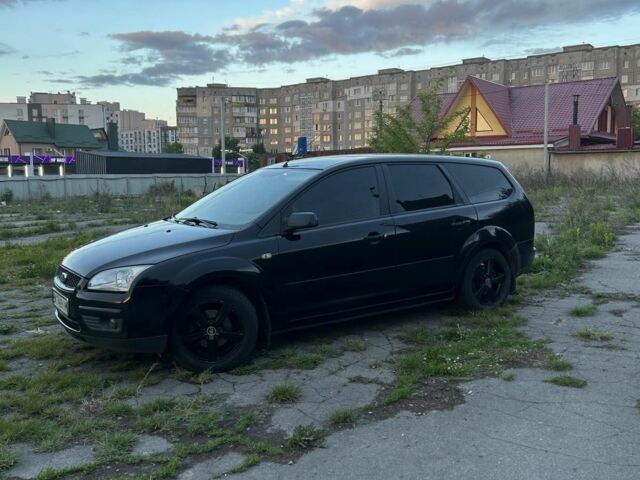 Черный Форд Фокус, объемом двигателя 1.8 л и пробегом 340 тыс. км за 4200 $, фото 4 на Automoto.ua