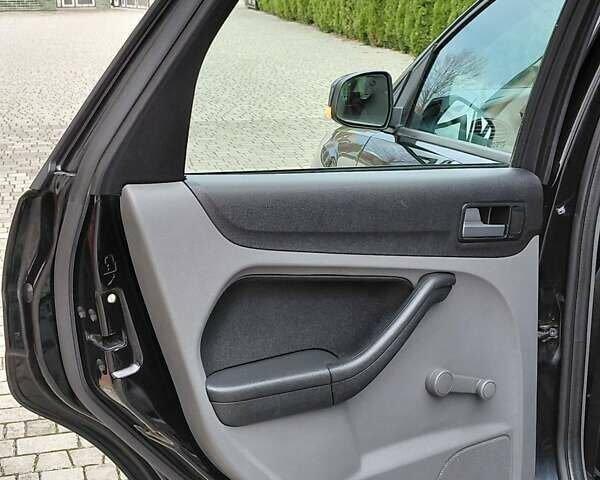 Форд Фокус 2008 в Самборе на Automoto.ua Черный Форд Фокус, объемом двигателя 1.6 л и пробегом 225 тыс. км за 4999 $, фото 57 на Automoto.ua