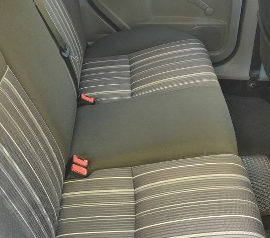 Чорний Форд Фокус, об'ємом двигуна 1.6 л та пробігом 260 тис. км за 5900 $, фото 23 на Automoto.ua