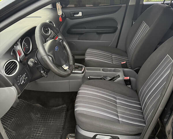 Черный Форд Фокус, объемом двигателя 1.6 л и пробегом 278 тыс. км за 5300 $, фото 10 на Automoto.ua