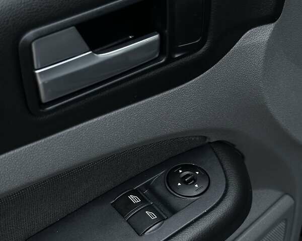 Чорний Форд Фокус, об'ємом двигуна 1.8 л та пробігом 211 тис. км за 5400 $, фото 28 на Automoto.ua