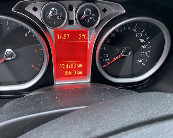 Чорний Форд Фокус, об'ємом двигуна 1.56 л та пробігом 239 тис. км за 5500 $, фото 8 на Automoto.ua