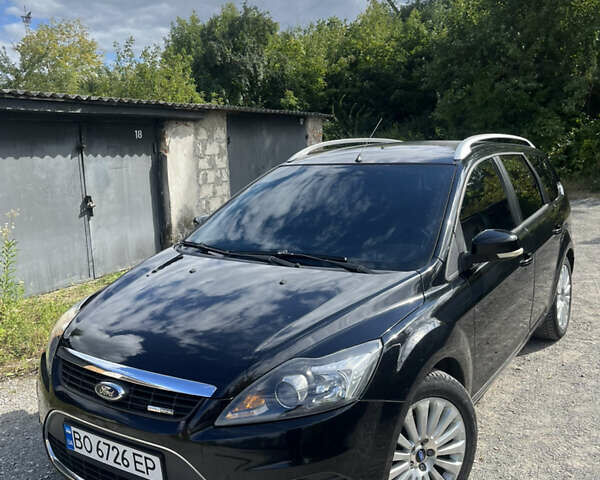 Черный Форд Фокус, объемом двигателя 1.6 л и пробегом 220 тыс. км за 5850 $, фото 1 на Automoto.ua