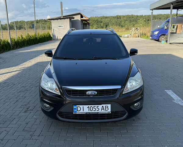 Черный Форд Фокус, объемом двигателя 1.6 л и пробегом 278 тыс. км за 5300 $, фото 4 на Automoto.ua