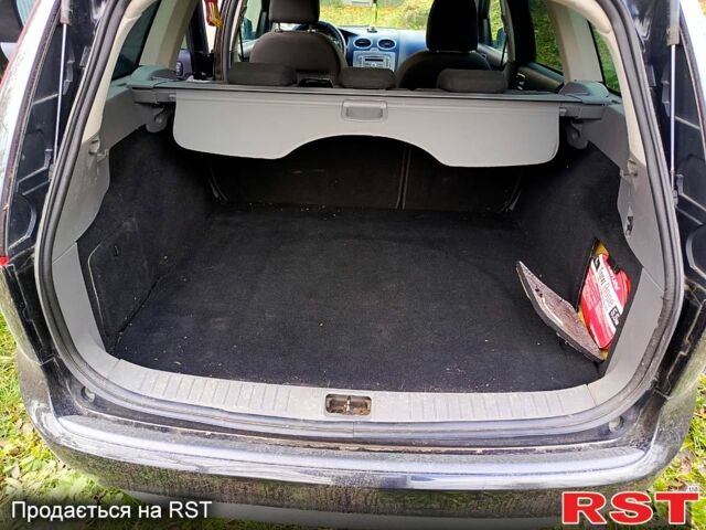 Форд Фокус 2008 у Кельменцах на Automoto.ua Чорний Форд Фокус, об'ємом двигуна 1.6 л та пробігом 208 тис. км за 5800 $, фото 6 на Automoto.ua