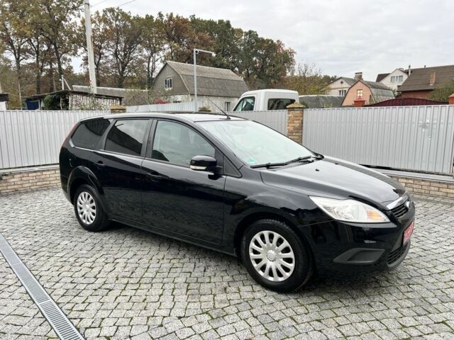 Черный Форд Фокус, объемом двигателя 1.6 л и пробегом 200 тыс. км за 5500 $, фото 3 на Automoto.ua