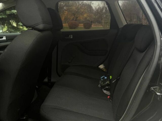 Чорний Форд Фокус, об'ємом двигуна 1.8 л та пробігом 160 тис. км за 5700 $, фото 7 на Automoto.ua