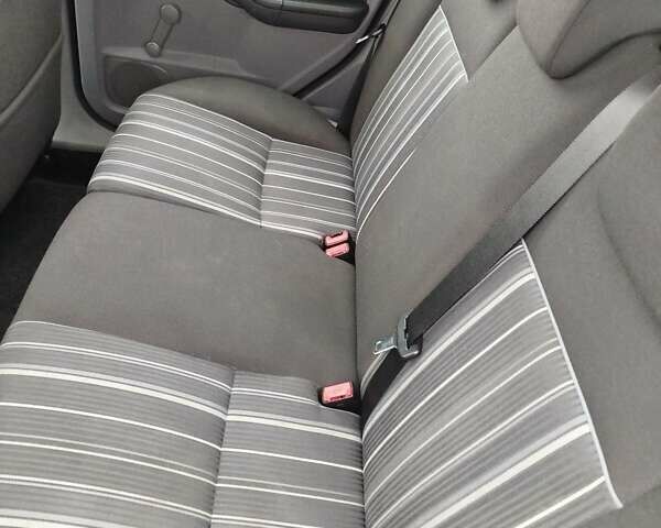 Чорний Форд Фокус, об'ємом двигуна 1.8 л та пробігом 192 тис. км за 5900 $, фото 20 на Automoto.ua