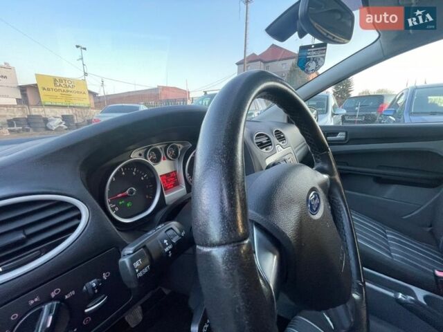 Черный Форд Фокус, объемом двигателя 1.6 л и пробегом 285 тыс. км за 4900 $, фото 12 на Automoto.ua