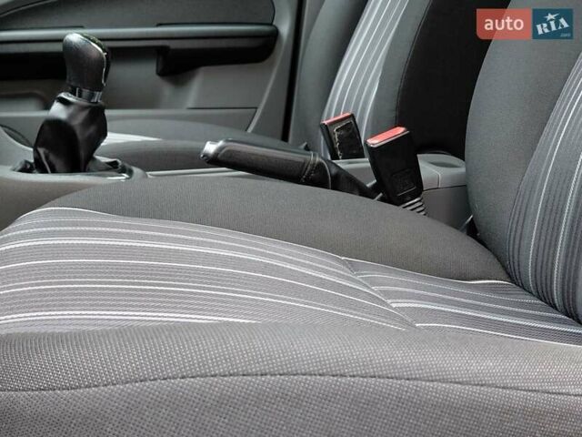 Форд Фокус 2008 у Самборе на Automoto.ua Чорний Форд Фокус, об'ємом двигуна 1.6 л та пробігом 225 тис. км за 4999 $, фото 26 на Automoto.ua