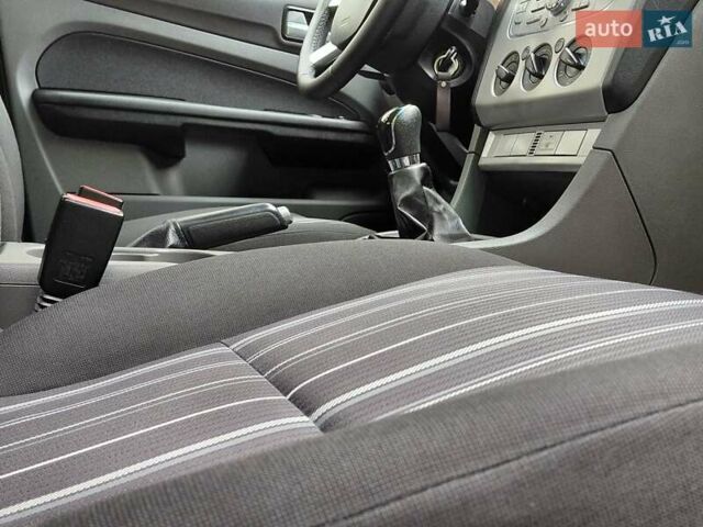 Форд Фокус 2008 у Самборе на Automoto.ua Чорний Форд Фокус, об'ємом двигуна 1.6 л та пробігом 225 тис. км за 4999 $, фото 44 на Automoto.ua