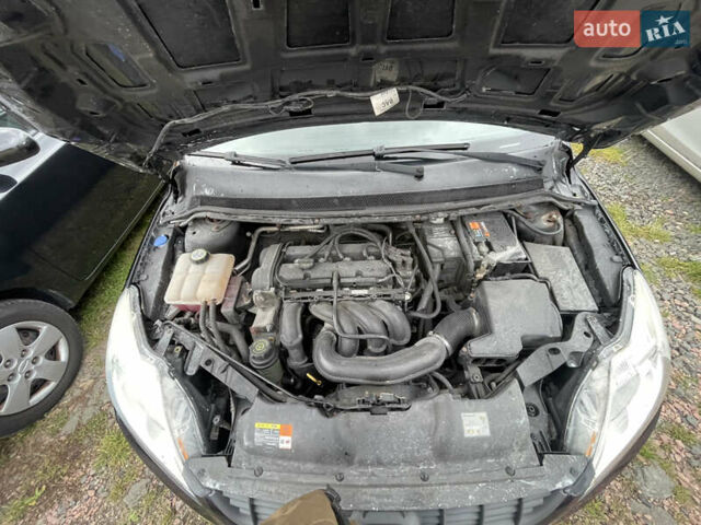 Черный Форд Фокус, объемом двигателя 1.6 л и пробегом 270 тыс. км за 4990 $, фото 16 на Automoto.ua