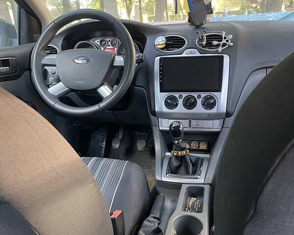 Чорний Форд Фокус, об'ємом двигуна 1.6 л та пробігом 235 тис. км за 5410 $, фото 11 на Automoto.ua