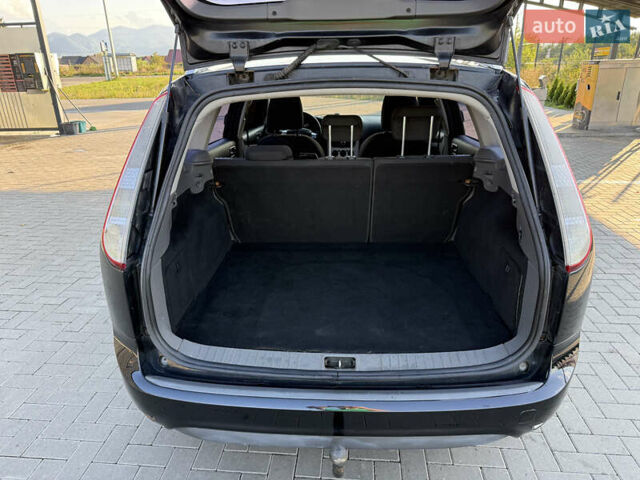 Черный Форд Фокус, объемом двигателя 1.6 л и пробегом 278 тыс. км за 5300 $, фото 15 на Automoto.ua