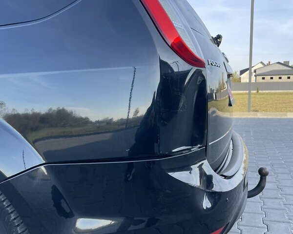 Черный Форд Фокус, объемом двигателя 1.6 л и пробегом 210 тыс. км за 4800 $, фото 14 на Automoto.ua