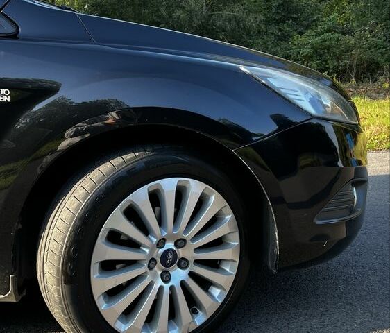 Чорний Форд Фокус, об'ємом двигуна 1.6 л та пробігом 252 тис. км за 5500 $, фото 8 на Automoto.ua