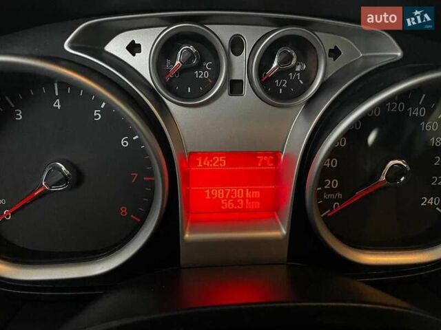 Чорний Форд Фокус, об'ємом двигуна 1.6 л та пробігом 198 тис. км за 5400 $, фото 22 на Automoto.ua