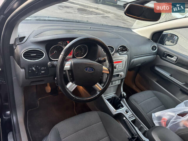 Чорний Форд Фокус, об'ємом двигуна 1.6 л та пробігом 261 тис. км за 5800 $, фото 17 на Automoto.ua