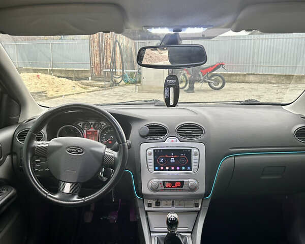 Чорний Форд Фокус, об'ємом двигуна 1.6 л та пробігом 318 тис. км за 4799 $, фото 7 на Automoto.ua