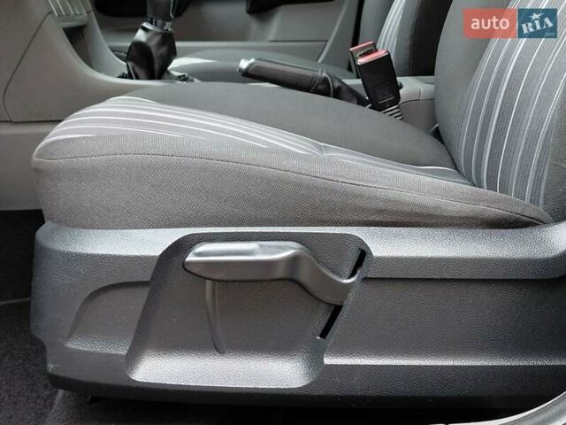 Форд Фокус 2008 в Самборе на Automoto.ua Черный Форд Фокус, объемом двигателя 1.6 л и пробегом 225 тыс. км за 4999 $, фото 55 на Automoto.ua