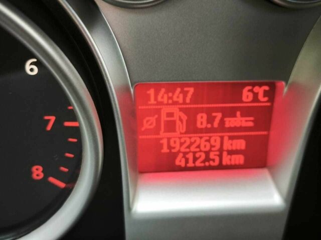 Черный Форд Фокус, объемом двигателя 1.6 л и пробегом 190 тыс. км за 5200 $, фото 11 на Automoto.ua