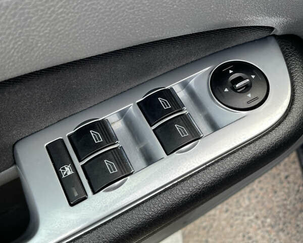 Черный Форд Фокус, объемом двигателя 1.6 л и пробегом 260 тыс. км за 5400 $, фото 20 на Automoto.ua