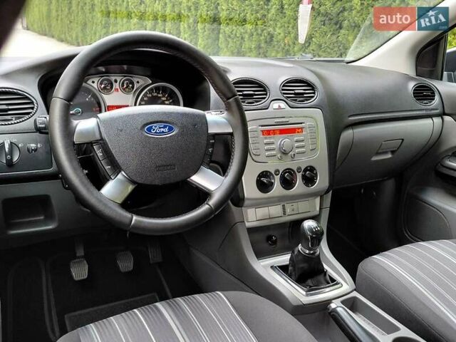 Форд Фокус 2008 у Самборе на Automoto.ua Чорний Форд Фокус, об'ємом двигуна 1.6 л та пробігом 225 тис. км за 4999 $, фото 35 на Automoto.ua