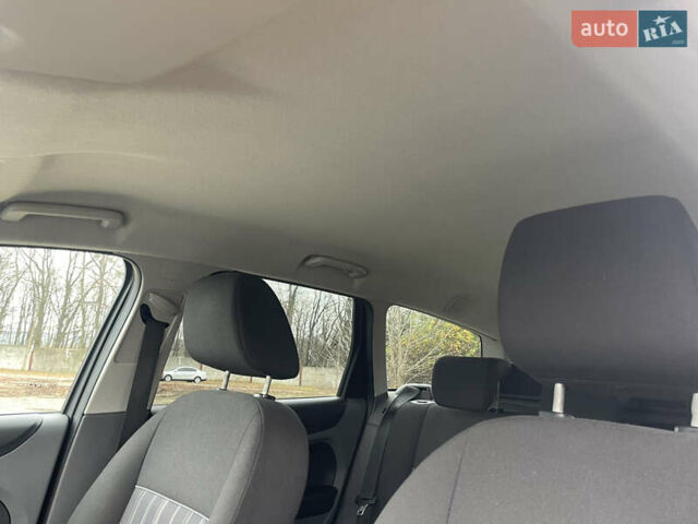 Черный Форд Фокус, объемом двигателя 1.6 л и пробегом 223 тыс. км за 6400 $, фото 45 на Automoto.ua