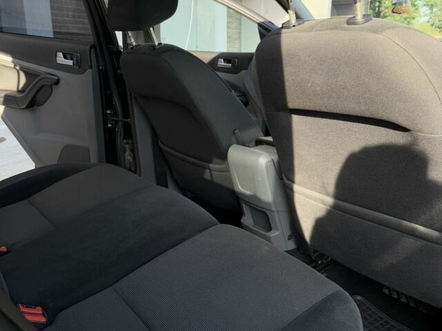 Черный Форд Фокус, объемом двигателя 1.6 л и пробегом 293 тыс. км за 5500 $, фото 13 на Automoto.ua