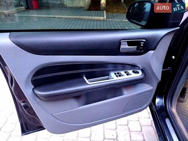 Форд Фокус 2008 в Сколе на Automoto.ua Черный Форд Фокус, объемом двигателя 1.56 л и пробегом 287 тыс. км за 5200 $, фото 48 на Automoto.ua