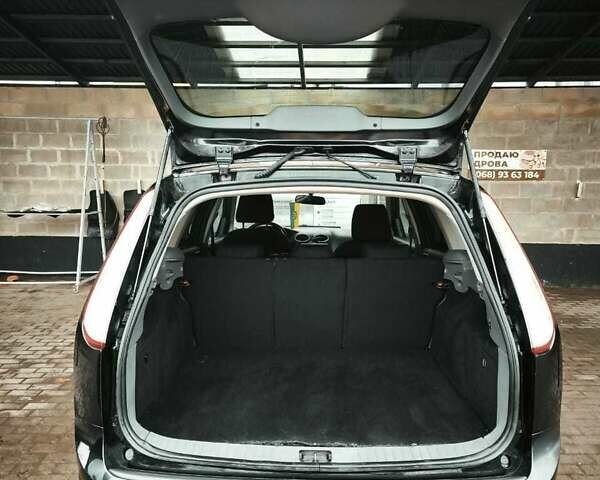 Черный Форд Фокус, объемом двигателя 1.6 л и пробегом 190 тыс. км за 5200 $, фото 2 на Automoto.ua