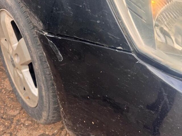 Черный Форд Фокус, объемом двигателя 1.6 л и пробегом 280 тыс. км за 4800 $, фото 2 на Automoto.ua