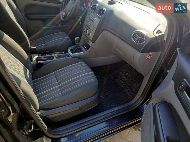 Чорний Форд Фокус, об'ємом двигуна 1.6 л та пробігом 208 тис. км за 5800 $, фото 6 на Automoto.ua