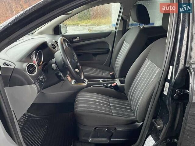 Чорний Форд Фокус, об'ємом двигуна 1.6 л та пробігом 198 тис. км за 5400 $, фото 24 на Automoto.ua