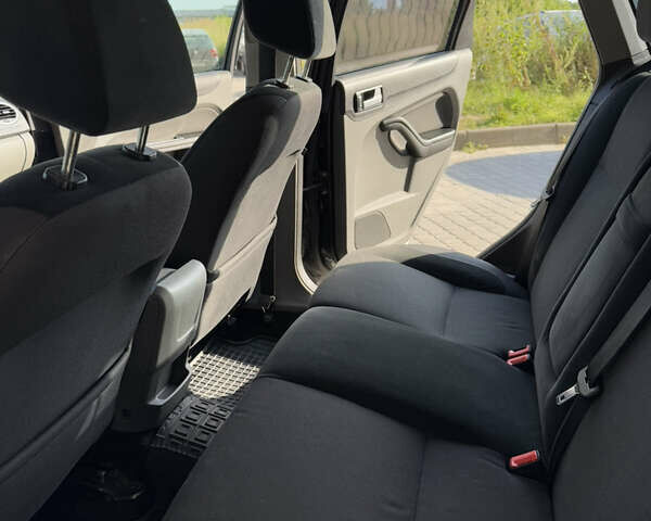 Черный Форд Фокус, объемом двигателя 1.6 л и пробегом 283 тыс. км за 5700 $, фото 39 на Automoto.ua