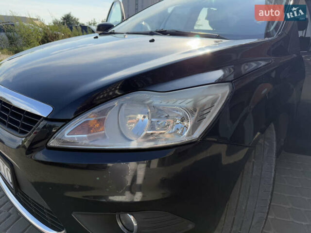 Черный Форд Фокус, объемом двигателя 1.6 л и пробегом 283 тыс. км за 5700 $, фото 53 на Automoto.ua