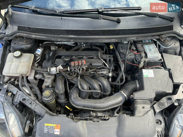 Черный Форд Фокус, объемом двигателя 1.6 л и пробегом 220 тыс. км за 5850 $, фото 9 на Automoto.ua