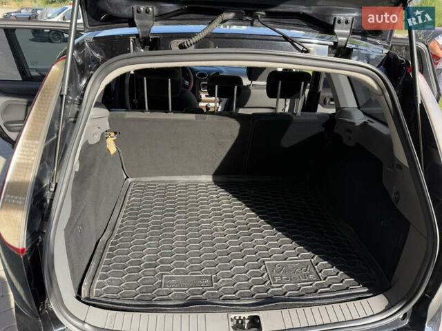 Черный Форд Фокус, объемом двигателя 1.6 л и пробегом 283 тыс. км за 5700 $, фото 60 на Automoto.ua