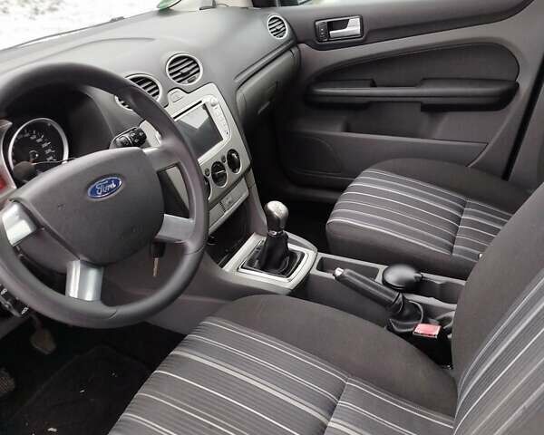 Чорний Форд Фокус, об'ємом двигуна 1.8 л та пробігом 192 тис. км за 5900 $, фото 19 на Automoto.ua