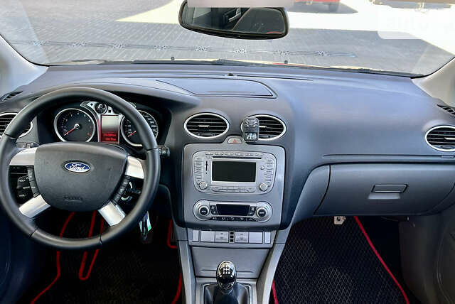 Чорний Форд Фокус, об'ємом двигуна 1.6 л та пробігом 204 тис. км за 5777 $, фото 30 на Automoto.ua
