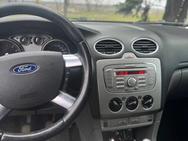 Чорний Форд Фокус, об'ємом двигуна 1.8 л та пробігом 160 тис. км за 5700 $, фото 6 на Automoto.ua