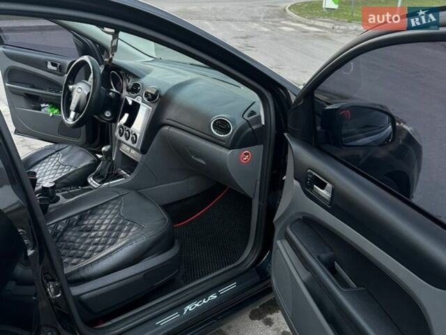 Чорний Форд Фокус, об'ємом двигуна 1.6 л та пробігом 295 тис. км за 5599 $, фото 20 на Automoto.ua