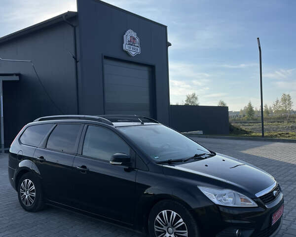 Черный Форд Фокус, объемом двигателя 1.6 л и пробегом 210 тыс. км за 4800 $, фото 7 на Automoto.ua