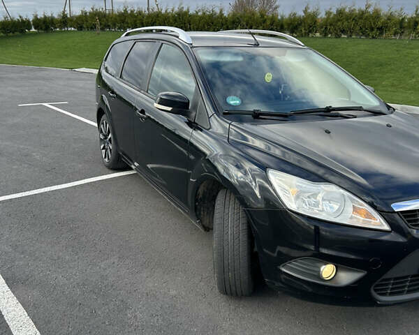 Черный Форд Фокус, объемом двигателя 1.6 л и пробегом 247 тыс. км за 4500 $, фото 2 на Automoto.ua