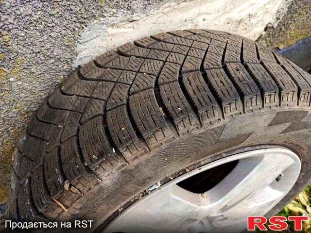 Форд Фокус 2008 у Кельменцах на Automoto.ua Чорний Форд Фокус, об'ємом двигуна 1.6 л та пробігом 208 тис. км за 5800 $, фото 13 на Automoto.ua