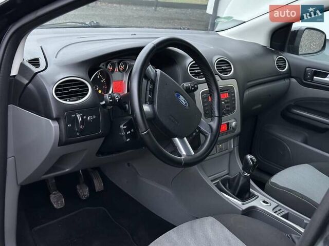 Чорний Форд Фокус, об'ємом двигуна 1.8 л та пробігом 211 тис. км за 5400 $, фото 18 на Automoto.ua